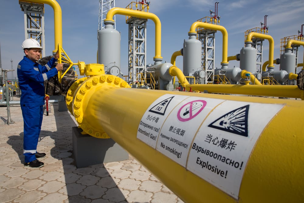 Казахстан собирается нарастить поставки газа в Китай и построить для этого еще одну трубу газопровода
