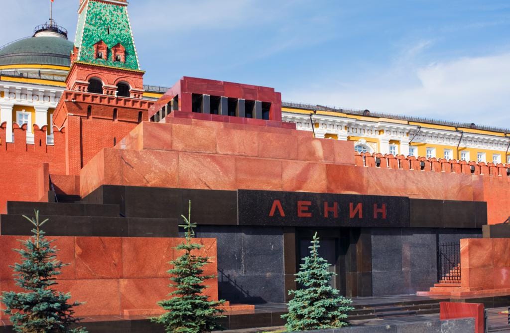 На сохранение тела Ленина выделено 13 млн рублей