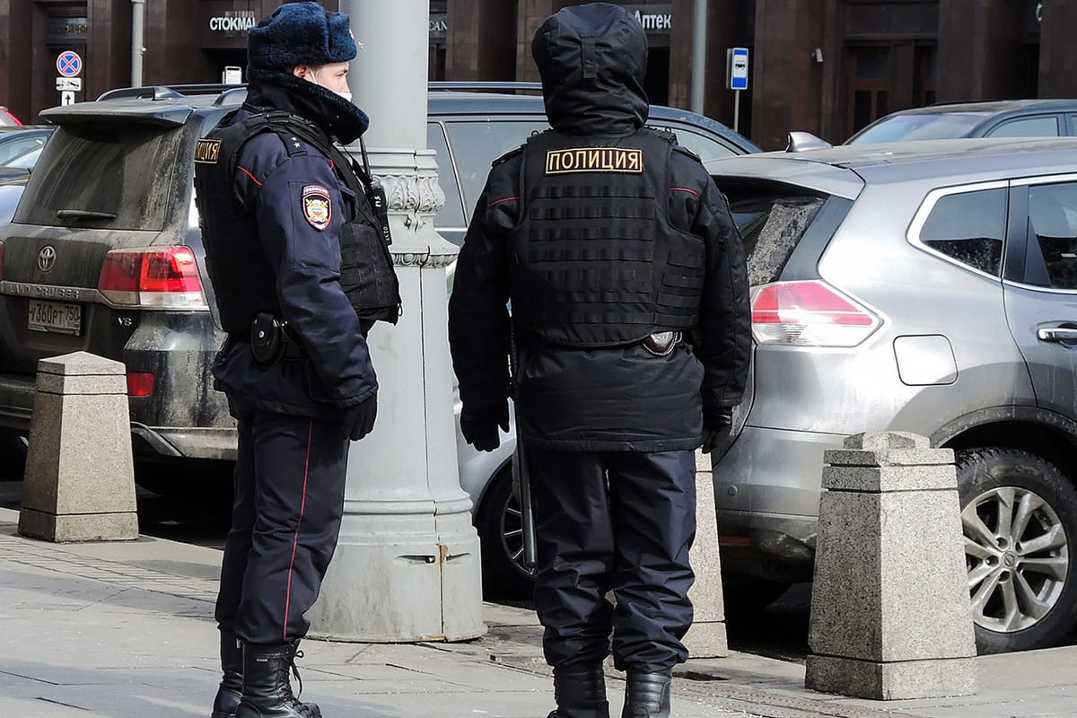 В Орле на мужчину составили протокол о «дискредитации» российской армии за слово «чмобики» в Facebook